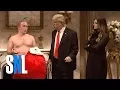 Donald Trump Christmas Cold Open - SNL