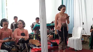 Download Mendung Tanpo Udan Cover Ndarboy Genk - Heny Amleya - Duta Nada Pacitan 2021 MP3