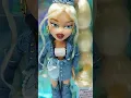 Unboxing Cloe