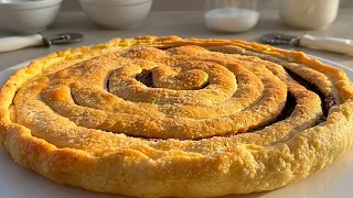 SOLO 2 INGREDIENTI! Dolce pronto in 5 MINUTI! Super gustoso e così facile che sparirà in un attimo!