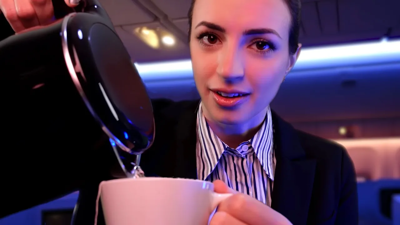 A cup of tea before your flight 🍵✈️ - ASMR