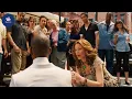 Download Lagu Meet Dave (2008) - Dave was hit by a car| Opening Scene| Eddie Murphy \u0026 Elizabeth Banks| Best Part