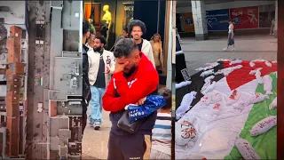                                                                     الاغنية التي يبحث عنها الجميع دندنها