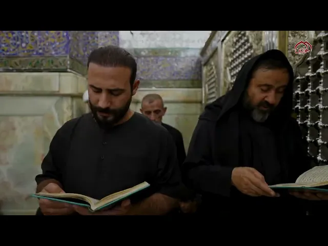 ⁣“أجواءُ الحُزن تَعمُّ … والزائرون يتوافدون لتقديم العزاء في حضرة الإمامين الجوادين عليهما السلام