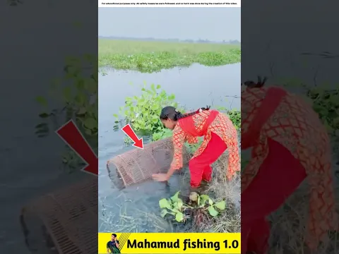 What Fish Did the Girl Find in a Canal Trap?π#viralvideo #facts #fishinggear #fishinglife #fish