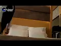 يحتاجو حضني يضمهم