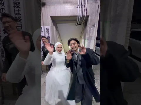 random bts in Osaka! Berjauh-an !