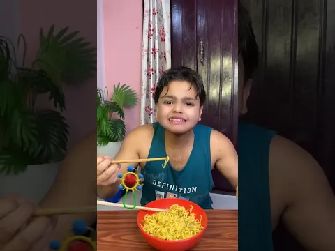 Tillu Eats Maggi with Chopsticks 🍜🥢 #shorts #comedy #funny #olidavines   OLIDA  Vlogs and Vines
