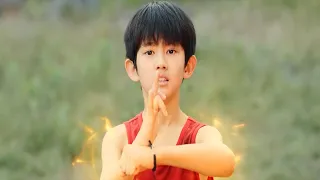 ولد بسيط وبيتنمرو عليه فجأه جسمه بيتوهج وبيتحكم بالنار وبيكتشفوا بطل خارق وورث قوة سحرية من جده 