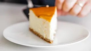 How to Make Easy Classic New York Cheesecake. 