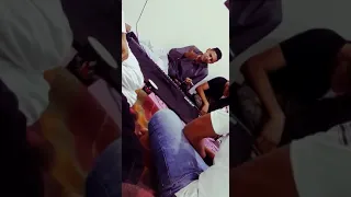 محمد البصيلي سهران يدحي مع الشباب الله يعطيك العافيه  محمد البصيلي سهران يدحي مع الشباب الله يعطيك العافيه