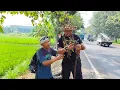 Download Lagu JANGAN TERTAWA SAAT MELIHAT PAK. PURNOMO KETEMU PENDEKAR GUNUNG KAWI UNIK PAKAI TOPI TONGKAT KAISAR