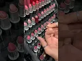 Download Lagu lipstick follow color blood finger