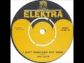Phil Ochs - I Ain't Marching Anymore (electric version)