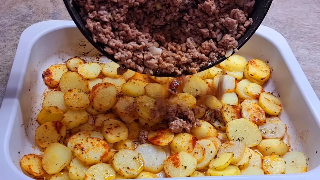 einfaches und schnelles Rezept, Kartoffeln mit Hackfleisch, erfreuen die ganze Familie