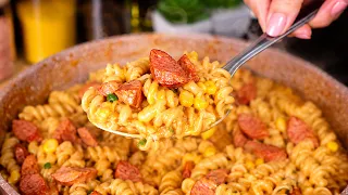 Chega de almoçar arroz com feijão, prepare macarrão cremoso de uma panela só para seu almoço!