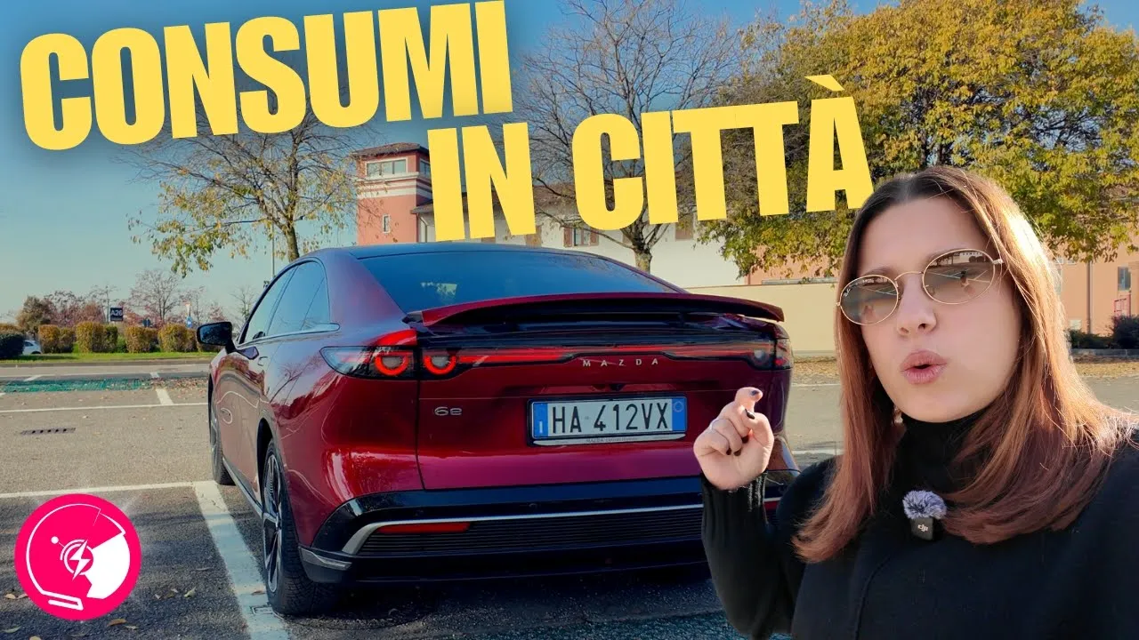Mazda 6e Standard Range, la prova urbana chiude a 12,5 kWh/100 km