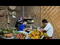 Download Lagu Pepes pindang tongkol, tumis bawang udang rebon, bakwan jagung, makan bersama keluarga,masakan desa