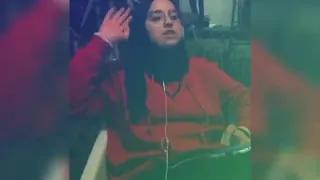              اشبعى بيهم بنت تقلد عمرو حسن اشبعى بيهم جامده اوى بجد تستحق المشاهده متفوتكش      دندنها