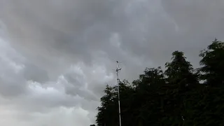 following the thunder and lightning with a real time lighting map