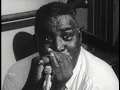 Howlin' Wolf -   How Many More Years (Licks his Harp)