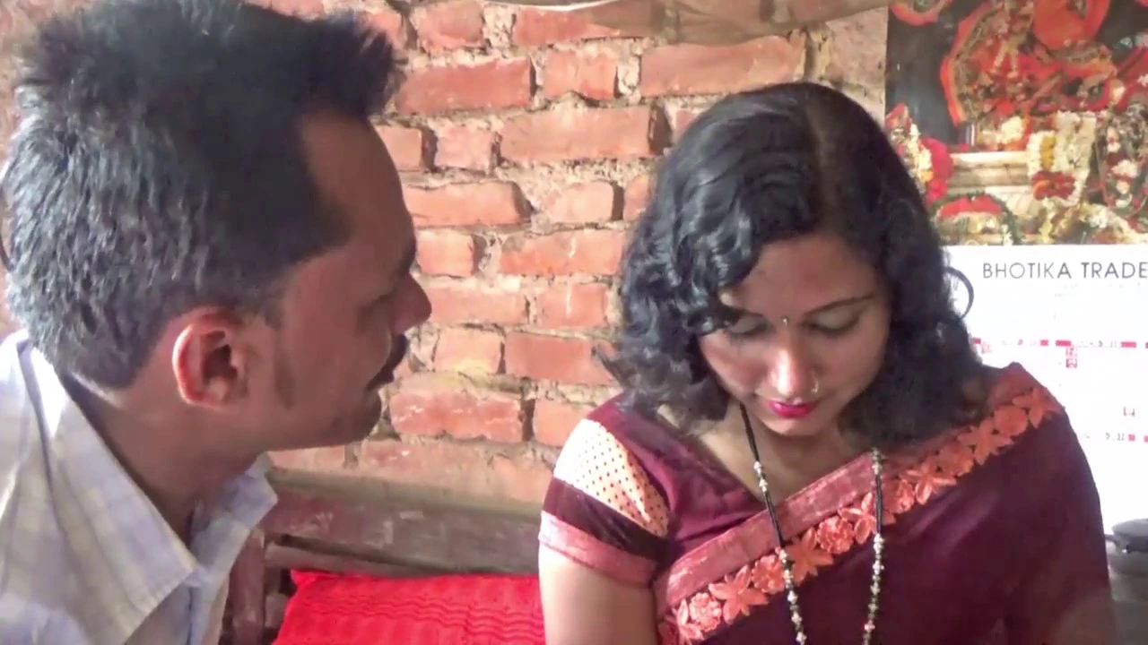 ललका साड़ी