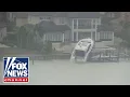 Storm chaser describes war zone in Sarasota Florida