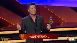 Yannick Bisson wins 2016 Fan s Choice Award