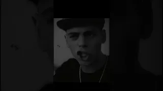 طول ما فى ضهرك اخ يسد 