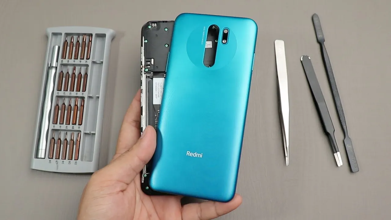 langkah-langkah Cara Bongkar hp xiaomi redmi 4 4A 4X untuk Redmi 3S/3x juga sama dan ganti 1 set lcd. 