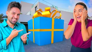 وصلتنا هدية من شخص مجهول       دندنها