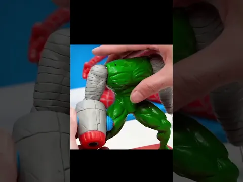 SIREN HEAD HULK IN REAL LIFE 😱 SPIDER-MAN 🔥 IRONMAN 🔥 AVENGERS #shorts  #shortsfeed #hulk