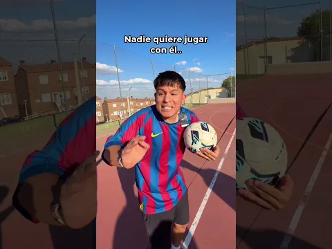 POV: Cuando Tu Amigo Millonario Quiere Jugar Al Futbol 😂🚀 Paul Ferrer #short