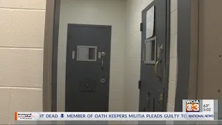 Officers investigate Christian County Jail inmate death