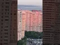 Download Lagu Instante en que DRON RUSO IMPACTA un edificio de apartamentos en Kiev, Ucrania #unotv #unonoticias