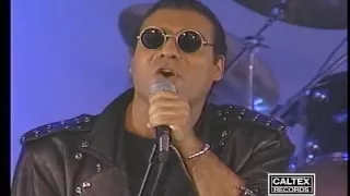 Andy Bigharar On Tanin Stage اندی بیقرار 