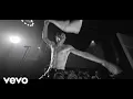Download Lagu YUNGBLUD - Ghosts (Live From Hansa Studios)