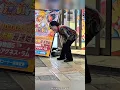 Download Lagu Orang ini meratap karena kehilangan $2.000 di pachinko