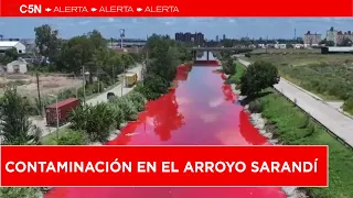 CONTAMINACIÓN en el ARROYO SARANDÍ: la sorpresa de los vecinos por el AGUA teñida de ROJO