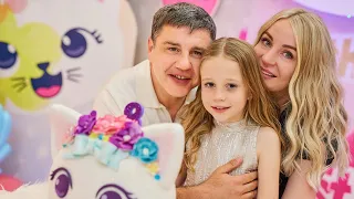 Download Nastya and her birthday party 8 years old MP3