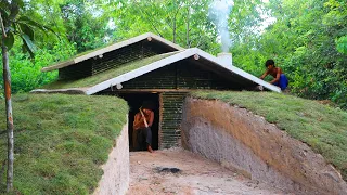 65 Days Build The Most Amazing Underground Roof Grass Hobbit House
