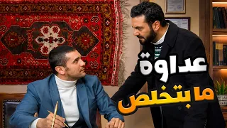 عزت ما رح يترك عدنان بحالو ورح يضل لاحق كل خطوة بيعملها