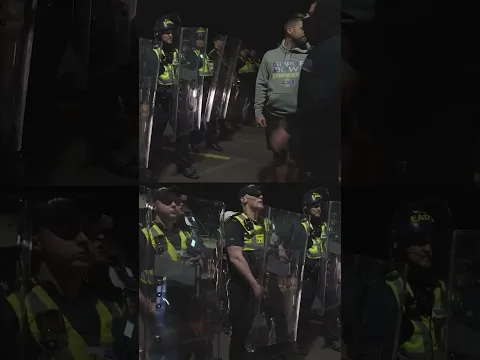 UK protesters try to stop migrants arriving from France