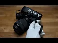 Lagu How to Attach Sholder Straps to Sony's Cameras l Sony A7 mk IV