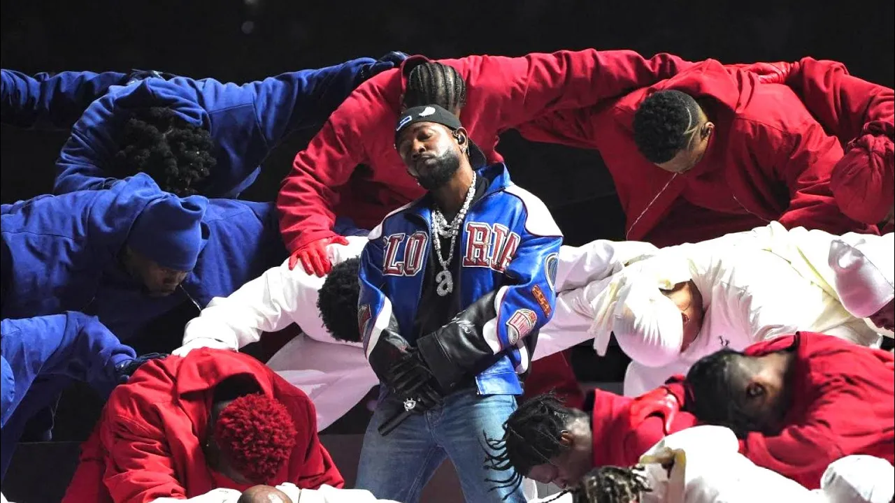 KENDRICK LAMAR - SUPER BOWL LIX HALTIME SHOW KENDRICK LAMAR - SUPER BOWL LIX HALTIME SHOW