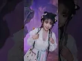 눈 떠보니 두 미녀 자매에게 강요당한 가난한 청년, 첫 경험 후 만배 반환 시스템 각성, 제자 수두룩 거두고 군주·여제를 얻어 진룡으로 정상에 오른다.