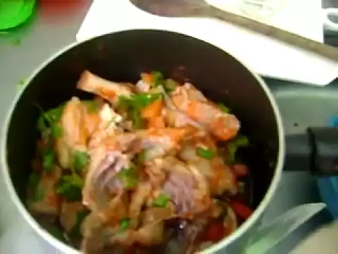 FRANGO AO MOLHO SIMPLES