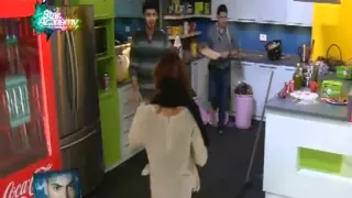 زعل مصعب من زينب على شكل كوميدي احلى اصحاب 