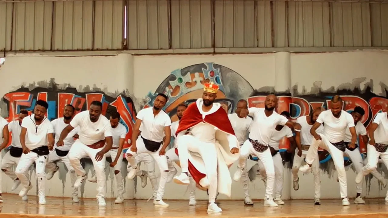 Fally Ipupa - Ecole (Clip officiel) Fally Ipupa - Ecole (Clip officiel)