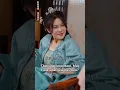 現代女孩穿成護國將軍獨女，剛睜眼就被王爺掐著脖子逼簽離書！她以為強吻王爺就能回現代，誰知越想逃，他越是為她擋刀護她！🔥